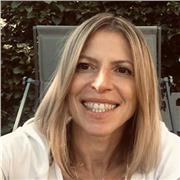 Englisch Tutor, die Unterstufe unterrichtet und Erfolg verspricht.